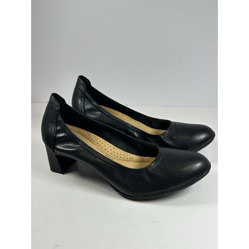 Clarks Collection Leather Comfort 'Neiley' Scrunch Women's Chunky Block Heels